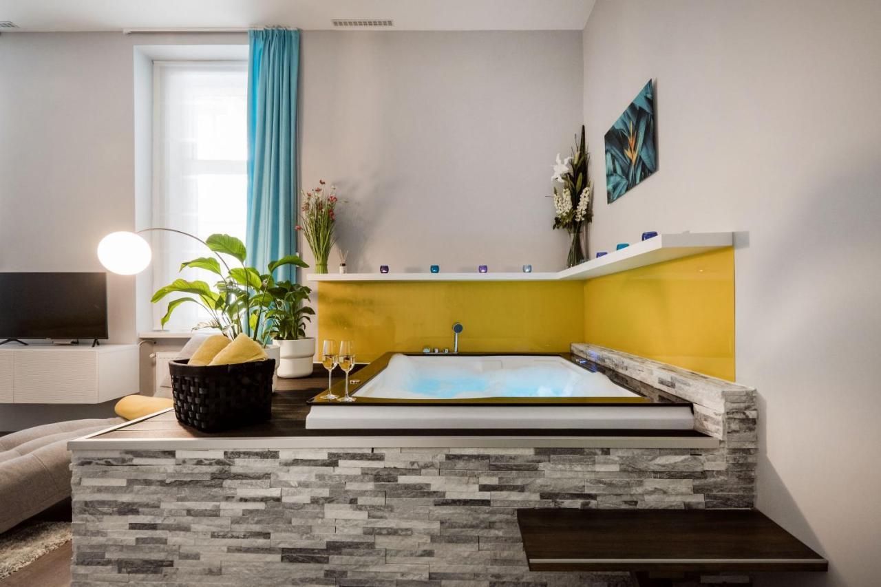 Downtown Luxury Jacuzzi Apartamento